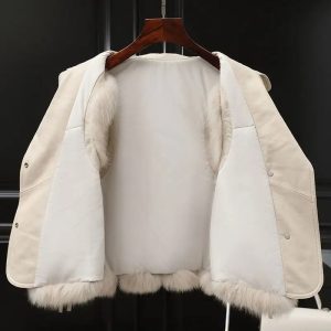 Lumi??re Faux Fur Gilet - Image 2