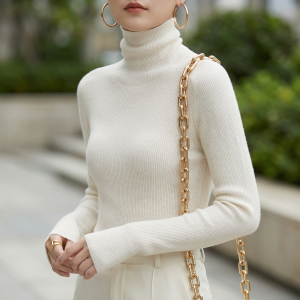 Aria Cashmere Turtleneck
