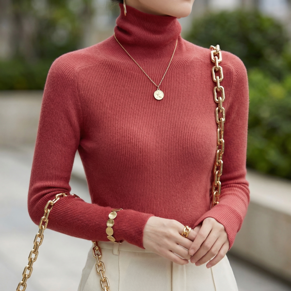Aria Cashmere Turtleneck