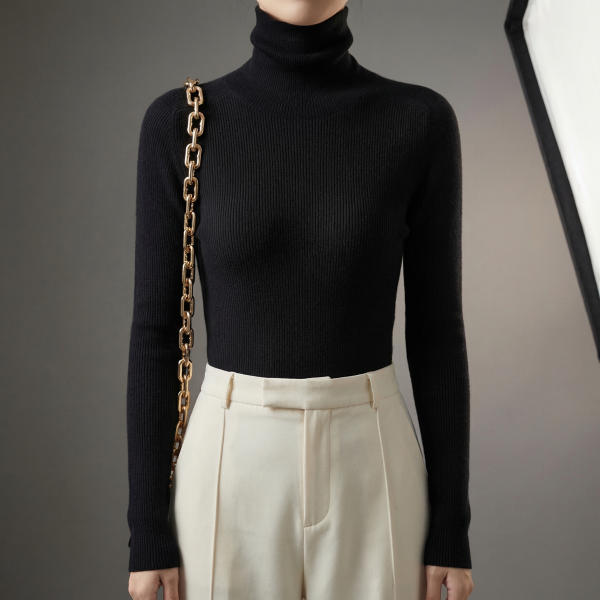 Mila Cashmere Turtleneck