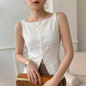 Donna Linen Square Neck Top