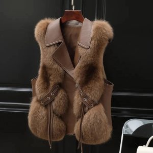 Lumi??re Faux Fur Gilet - Image 4