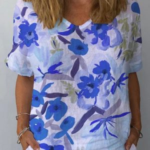 Lina | Relaxed Fit Retro Floral Women's Top - Image 5